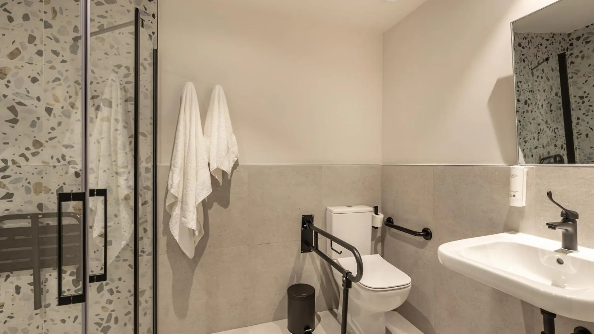 Libere Malaga Trinidad Apartment